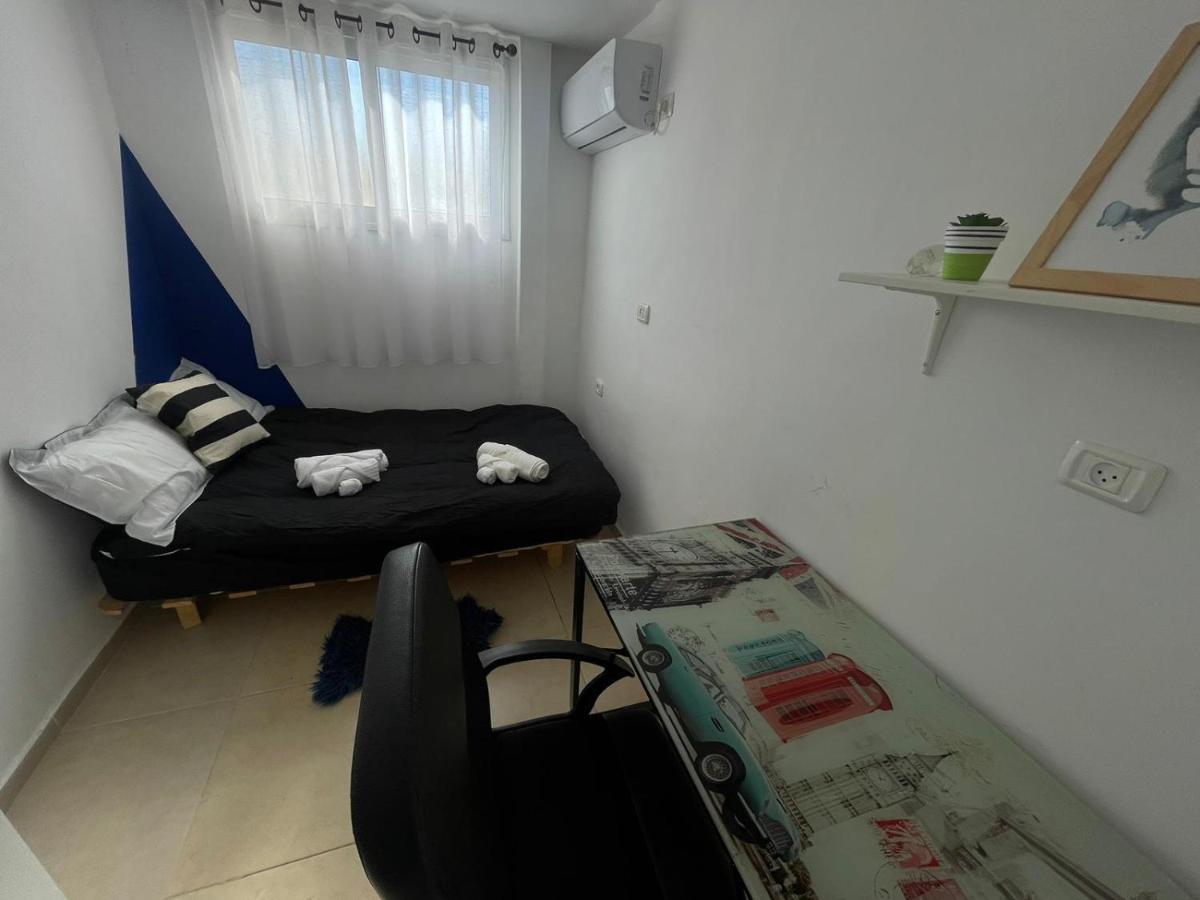 דירה על הפארק Beersheba Exterior foto
